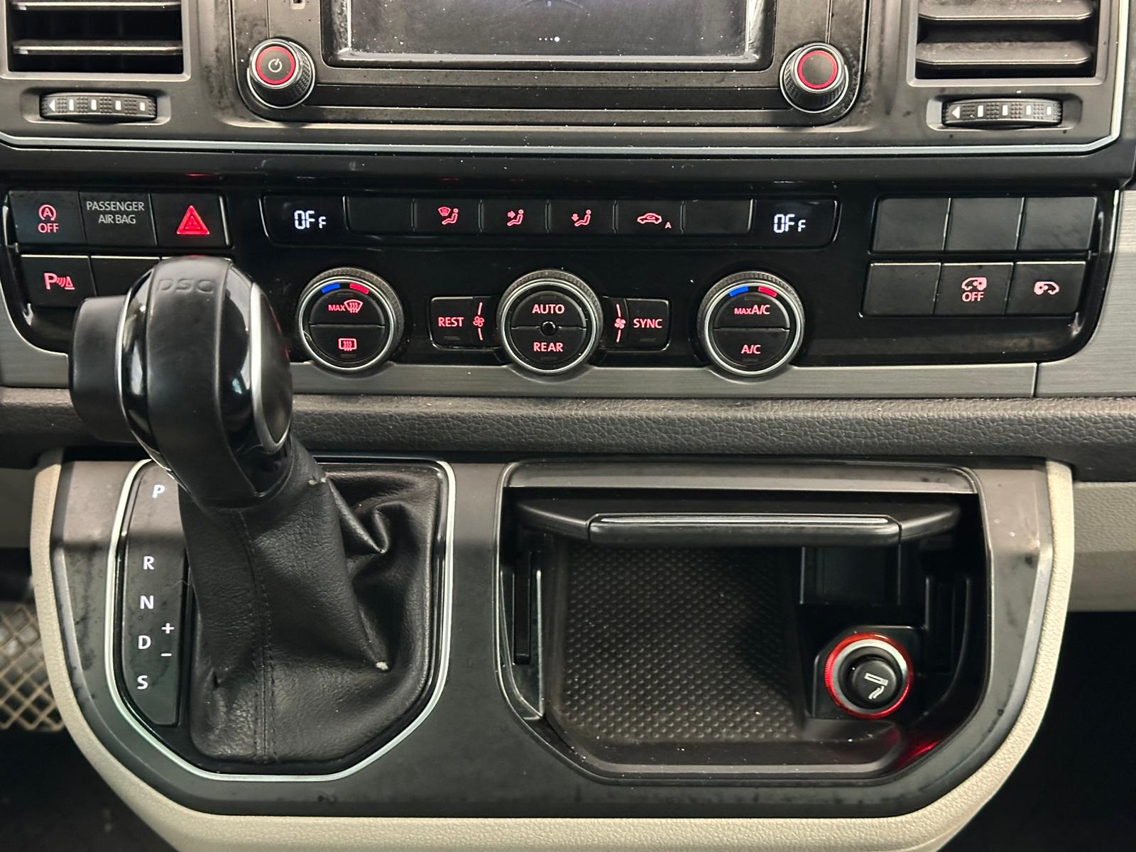 VOLKSWAGEN CARAVELLE 16